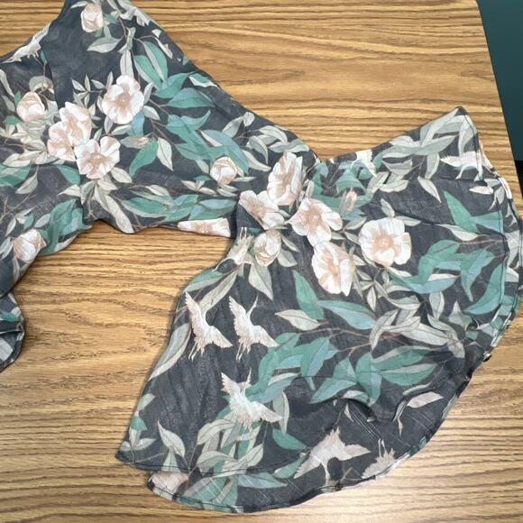 Lauren Conrad Womens sz XL Top Gray Floral Flared Sleeve Button Open Back Blouse - Picture 11 of 13